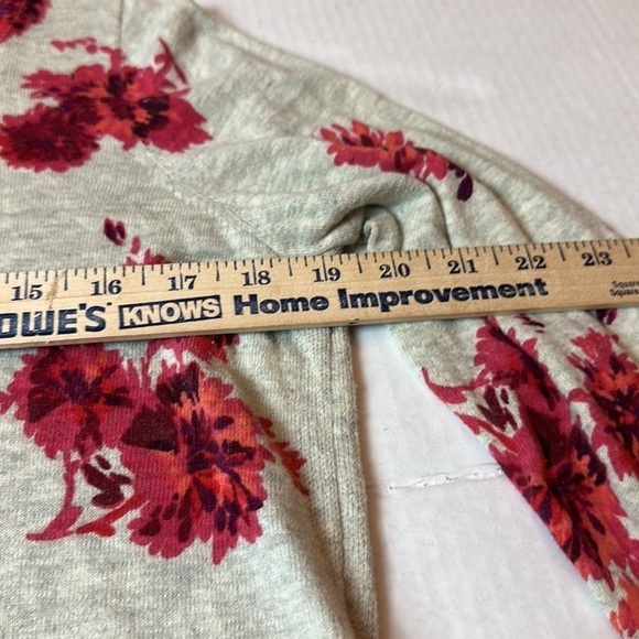 Lucky Brand lightweight sweater/tunic top with a floral print - Picture 7 of 10